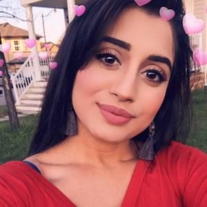 Meet your Posher, Aleena